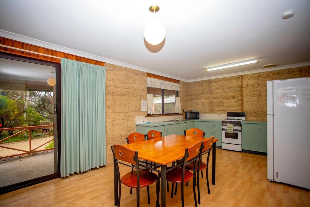 Hopetoun Motel & Chalet Village Exterior photo
